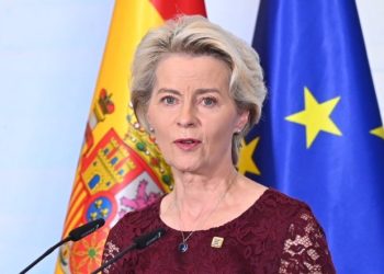 “바이든, 차기 나토수장 ‘친미’ 폰데어라이엔 EU위원장 임명 추진”