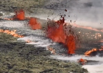 아이슬란드 파그라달스피알 화산 분화 시작(영상)