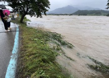 경찰청장 “지금 ‘국가적 비상상황’…24시간 순찰”