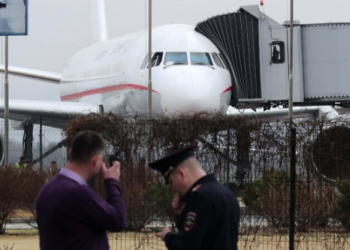 러 북한영사 부인·아들 러 당국에 체포