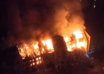 “러 오데사 항만시설 폭격, 곡물 6만톤 소실”(영상)