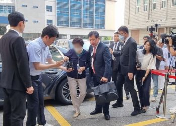 윤 대통령 장모 법정구속…잔고증명위조’ 항소심 징역 1년