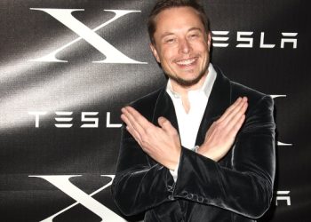 머스크, 트위터 로고 바꾼다…”알파벳 X로”