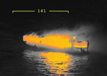 차량 3천대 화물선 화재..대재앙, 전기차 진화 어려워