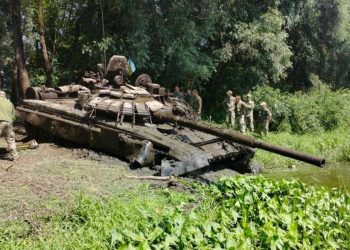 반격 우크라, 전차 3분의 1 잃어…장비 손실 20%이상