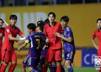 한국, 일본에 0-3 대패..U-17 준우승