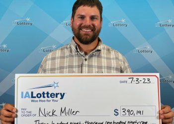 프로포즈 승낙 다음날 40만달러 로토 ‘겹경사’