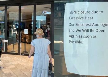“얼마나 더웠으면” 웨스트필드 매장 폐쇄