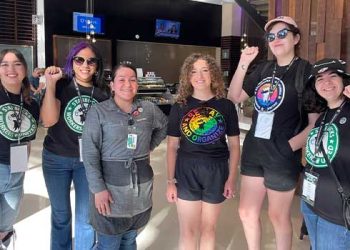 작가∙배우조합 파업 확산, 장기화…스타벅스 노조 가세