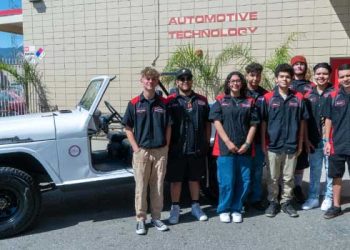 [화제] “돌아가신 아버지의 꿈, 친구들이 이뤄줬어요”