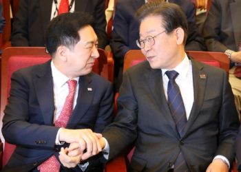 국민의힘 32% 민주당 23%…’지지 없음’당 37% 1위[NBS]