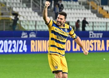 “이젠 끝” 레전드 골키퍼 부폰 현역 은퇴