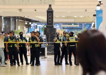 분당 서현역 무차별 흉기테러, 14명 부상..신림역 2주만 또 ‘묻지마 칼부림’