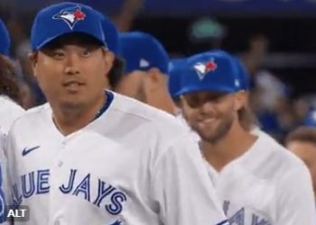 류현진, MLB 900탈삼진 …박찬호 이어 두 번째