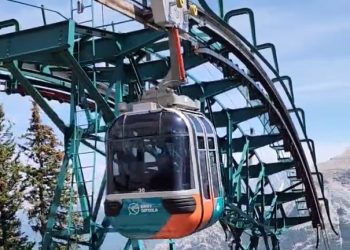 캐나다 국립공원 정전…곤돌라 탄 300명 밤새 고립(영상)