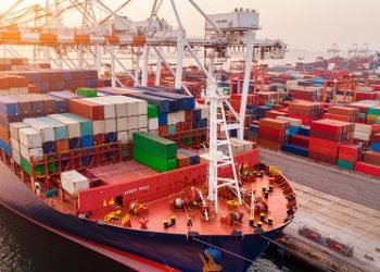 미국 올 상반기 무역적자 4092억 달러, 전년대비 22%↓