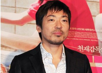 성추행 논란 국민배우, 30세 연하와 극비 재혼