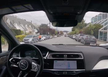 샌프란 24시간 무인택시 성관계 사례 다수 발견 “쉬쉬” …러브호텔 전락 우려(영상)