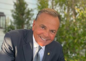 카루소 “내 이럴 줄 알았다…망가진 LA, 정치인 탓..법 형평성 잃어”