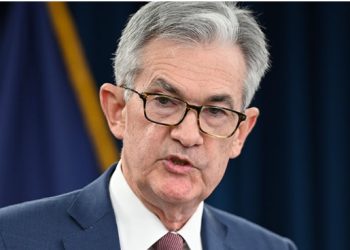 파월 “인플레 고점 지났지만 높아…추가 금리인상 준비됐다”