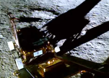 찬드라 3호 작업로봇 남극 지표면 착지, 탐사 시작(영상)