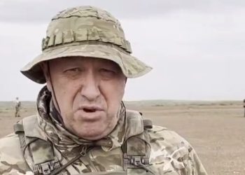 CNN “프리고진 비행기 강력한 내부 폭발로 추락”