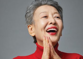 윤석화, 뇌종양 투병 중…”항암치료 거부”