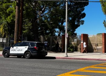 무장괴한 출현, 선랜드 지역 6개 학교 락다운 소동