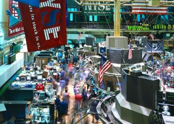 노동시장 과열 완화·소비냉각 우려에 상승…나스닥 1.74%↑