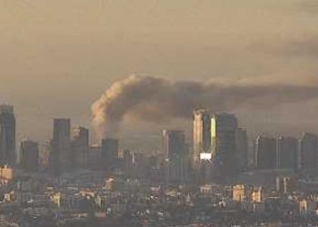 LA 다운타운 화재 거대 연기기둥(영상)