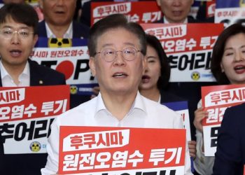 이재명 단식 첫날 50명 빠진 민주 비상의총…당내 반응 ‘미지근’