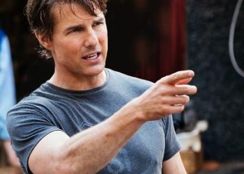 “톰크루즈, 성경공부 여성들과 문란한 사생활” 폭로