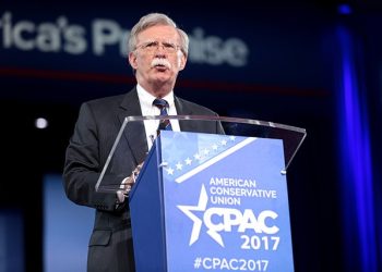 볼턴 “트럼프 재임 성공하면 나토 탈퇴 확실”