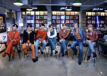 BTS 뷔, ‘타이니 데스크 콘서트’ 한국 버전 출연