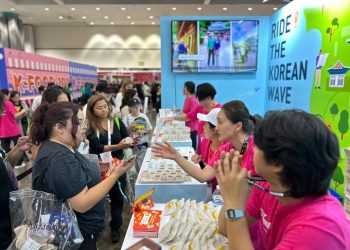 뉴욕 이어 LA서 한국 관광 로드쇼…2만명 방문 성황