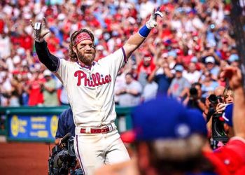 필라델피아 간판 하퍼, 개인 통산 ‘300홈런’ 달성