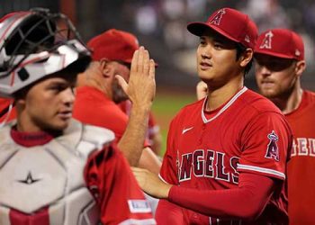 팔꿈치 부상에도 오타니, 2루타·3볼넷 맹활약