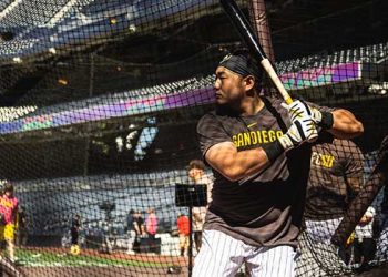 ‘동반 출격’ 김하성 2안타·최지만 2득점