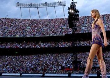 스위프트 LA공연 42만명, 5억6천만달러 경제효과