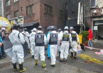 부산서 화재 진압 중 목욕탕 폭발…23명 부상