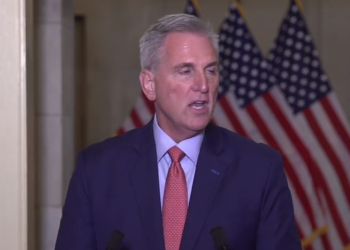 매카시 하원의장, 바이든 탄핵 조사 지시…”권력남용·부패”(영상)