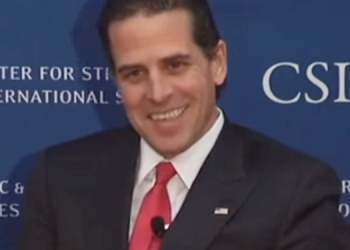 헌터 바이든, 불법 총기구매 기소…최대 25년형