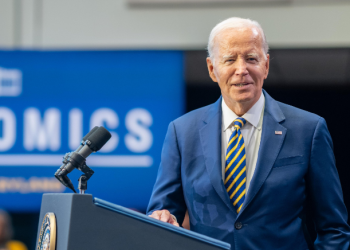 유권자 거의 절반이 바이든 탄핵조사 지지” 여론조사