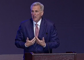 공화 내분격화..매카시 하원의장 축출 시도 “날 쫓아내라”