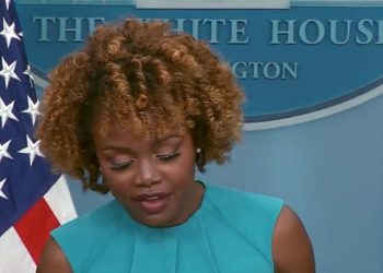 백악관, 바이든 고령 논란에 “요새 여든은 마흔살”