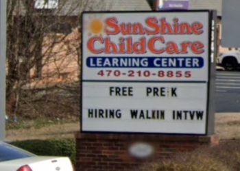 “목 졸라 흔들어”…4살 아이 폭행 데이캐어 교사 체포