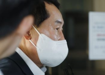 ‘돈봉투’ 측근 강래구 “송영길이 형사책임져야”