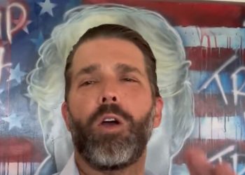 트럼프 아들 SNS에 “”아버지 사망”글…해킹 밝혀져