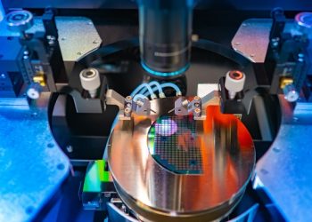 미국 반도체법 가드레일 확정…”중국서 생산확대 금지”