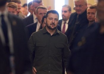 갈등 부르는 젤렌스키의 입방정…WSJ “지나친 비판 화근”